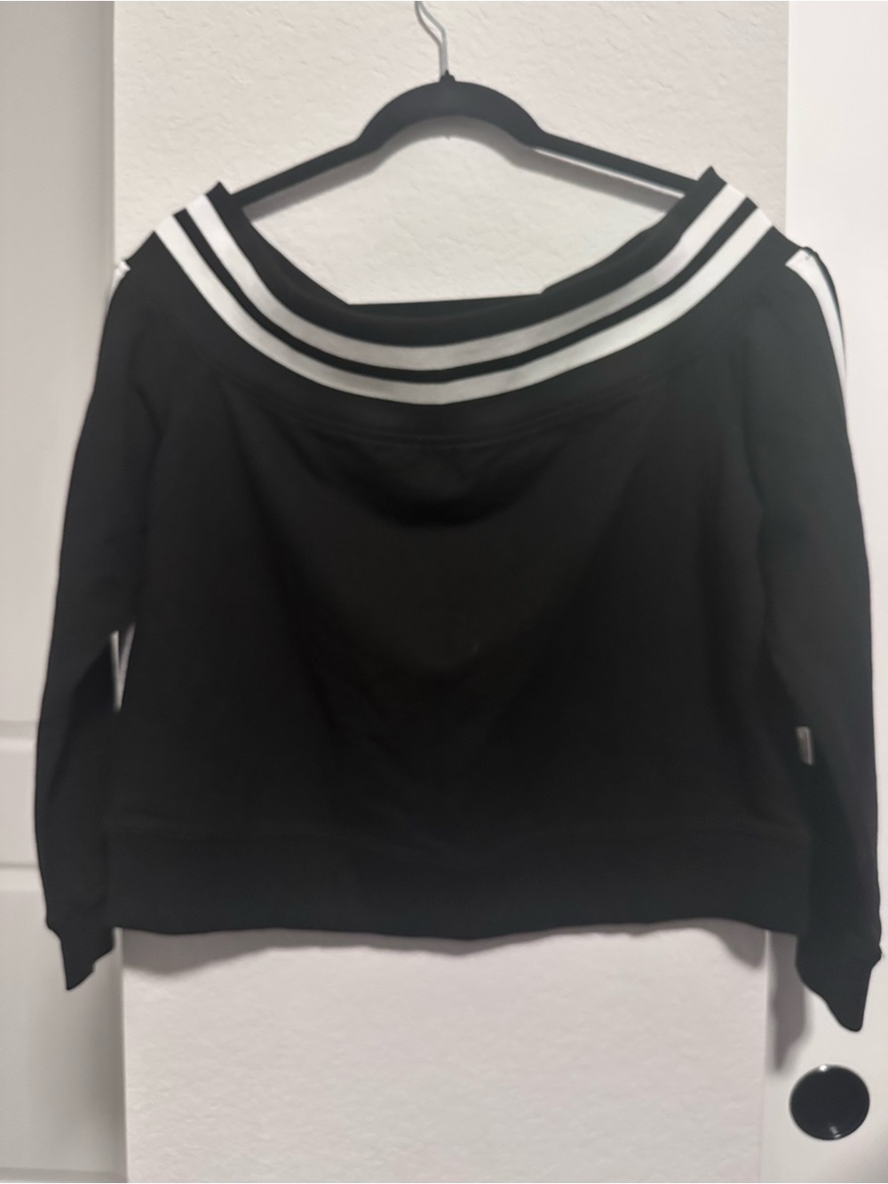 Good American NWT Black White Stripe Cropped Pullover Sweatshirt Sz 3 (L)